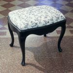 999 6734 STOOL